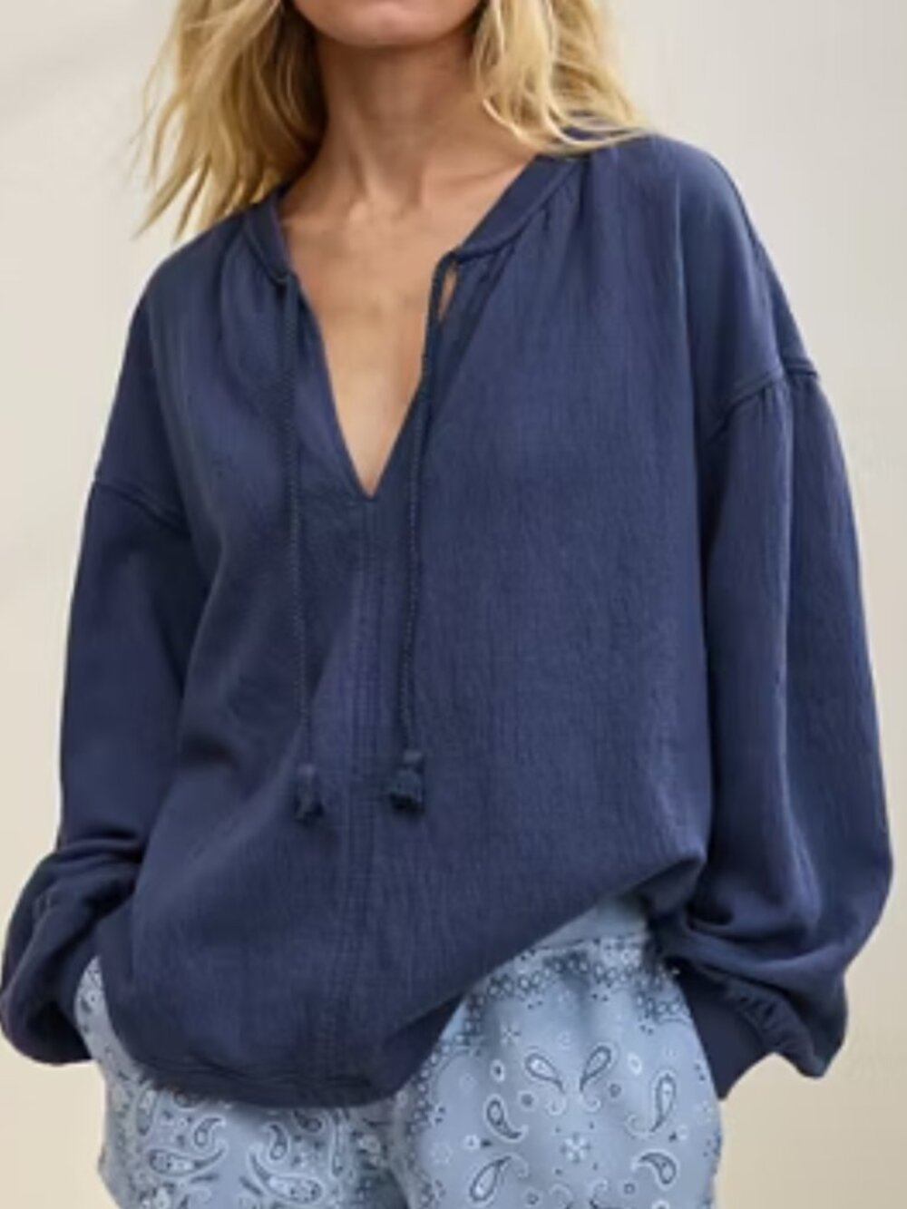 Aerie NWT Women's Size Large Blue Easy Street Oversized Tasseled Sweatshirt